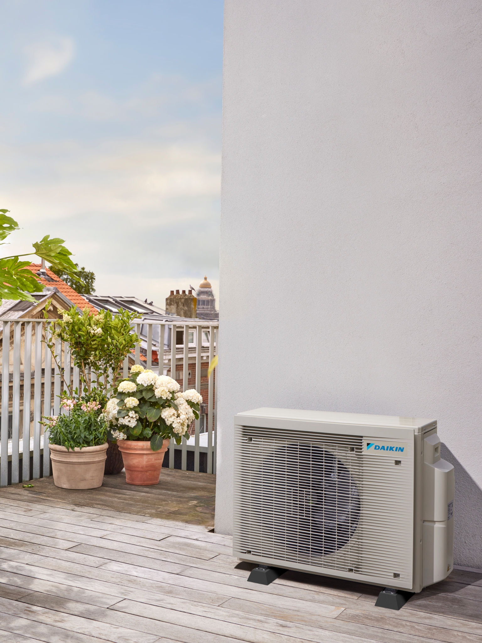 Multi Split-buitenunit op terras