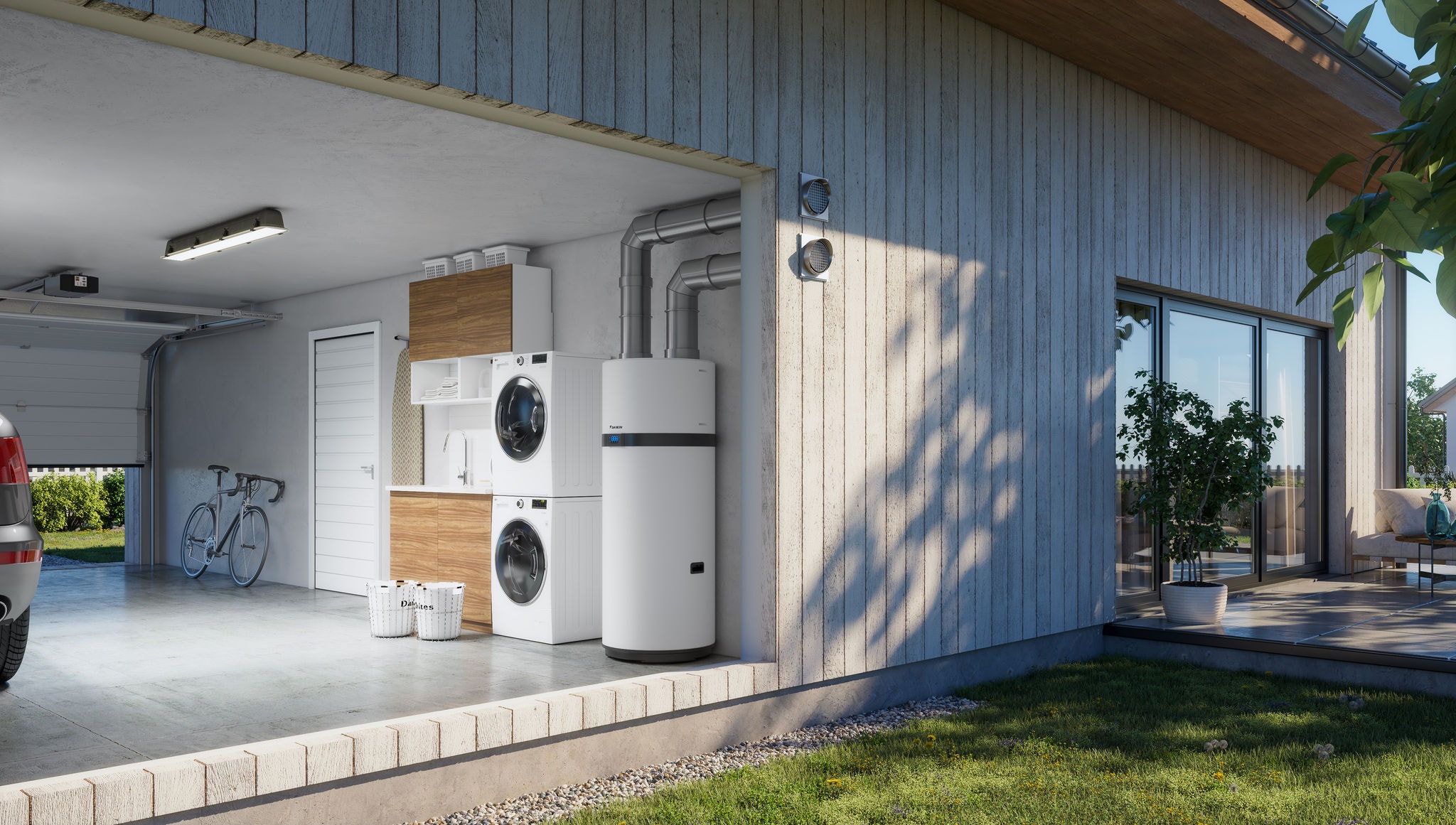 Sanitaire warmwaterboiler die gebruik maakt van duurzame energie geïnstalleerd in garage